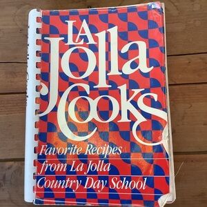 Vintage La Jolla Cooks Cookbook 1985